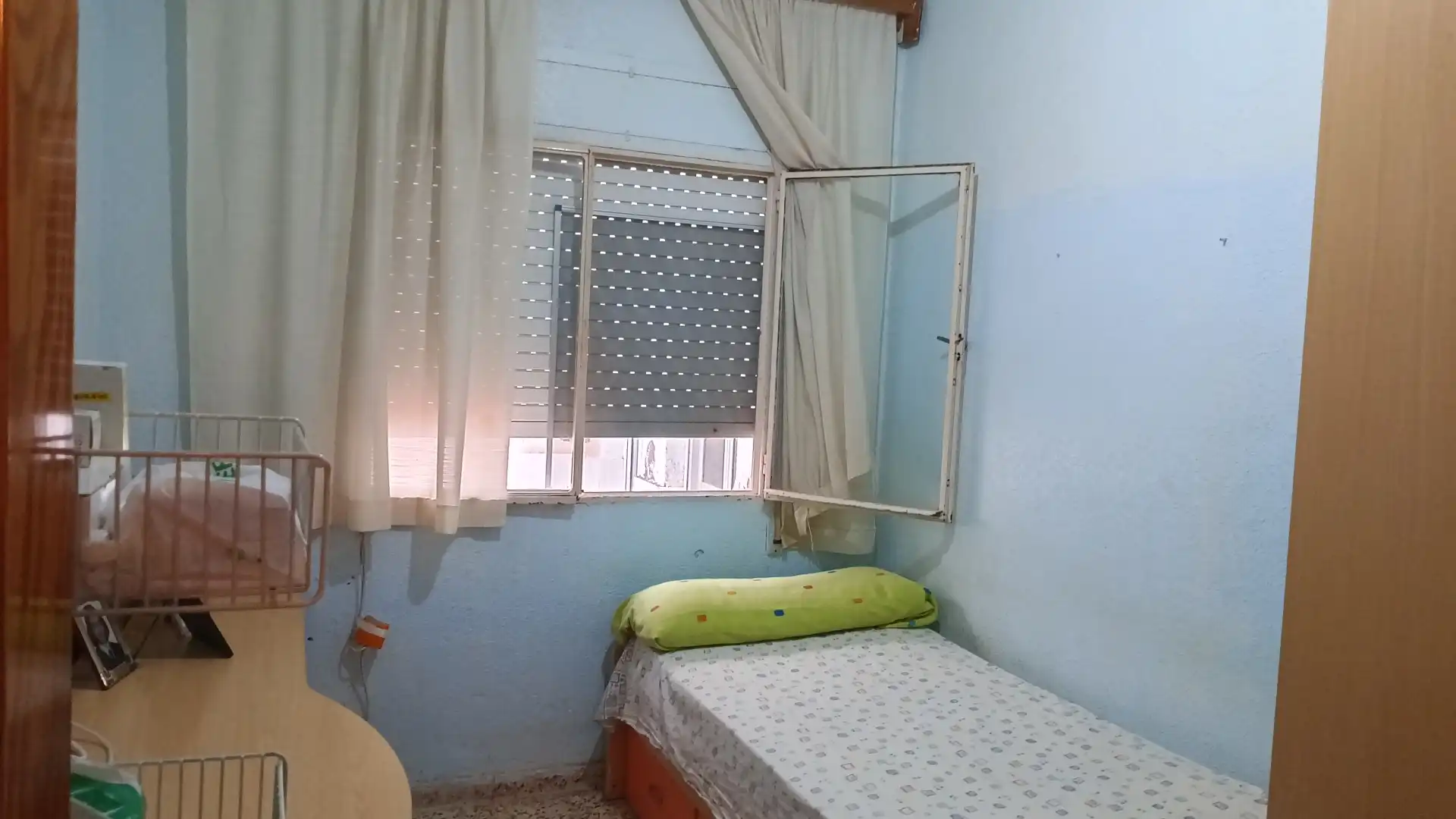 Habitación de Casa adosada en venta en Pedanías Oeste
