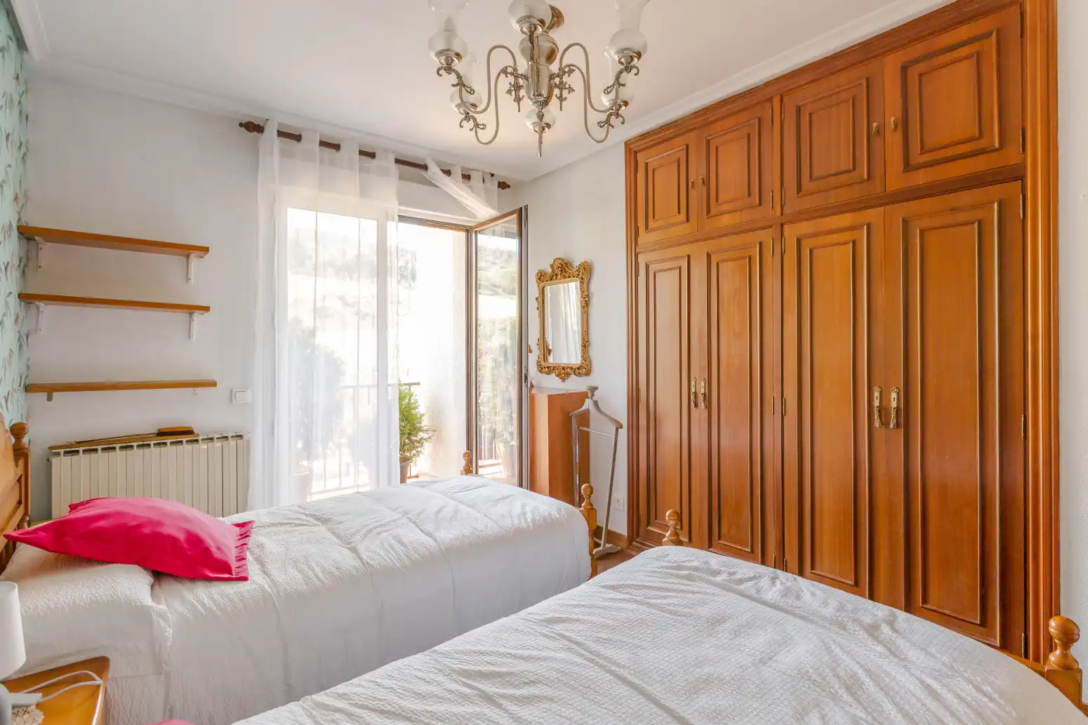 Dormitori de Casa adosada en venda en Ezcabarte amb Calefacció, Jardí privat i Parquet