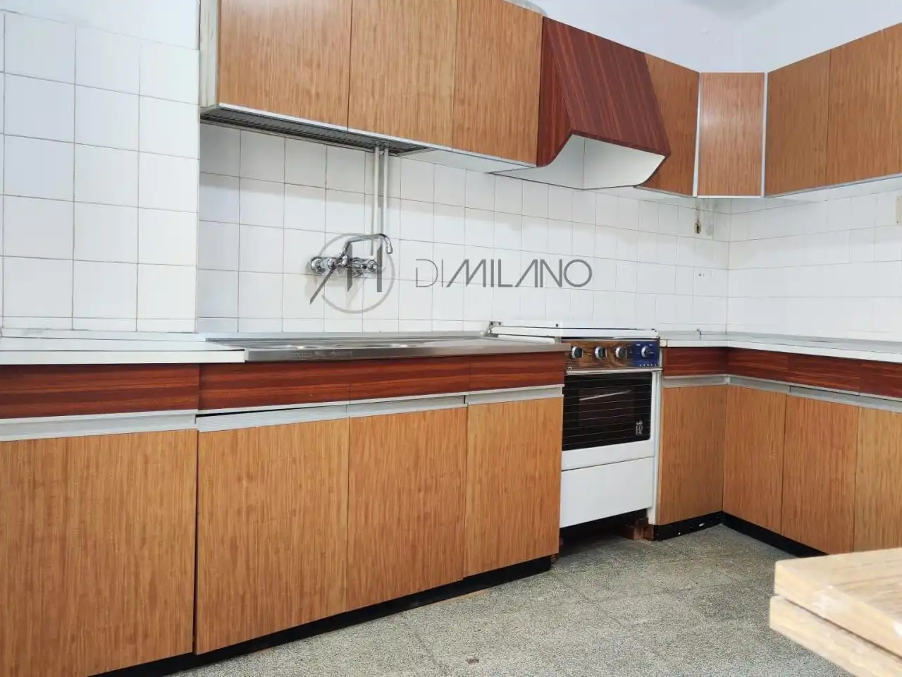 Cocina de Piso en venta en Vigo  con Parquet y Trastero