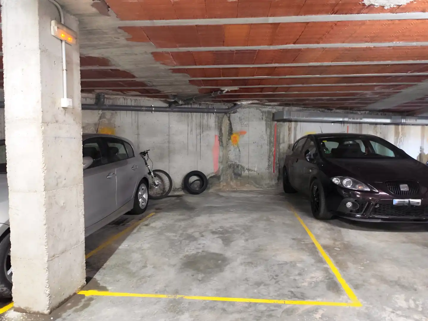 Parkplatz von Wohnung zum Verkauf in Òdena mit Heizung, Parkett und Möbliert