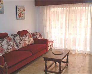 Living room of Flat to rent in  Granada Capital  with Heating, Private garden and Terrace