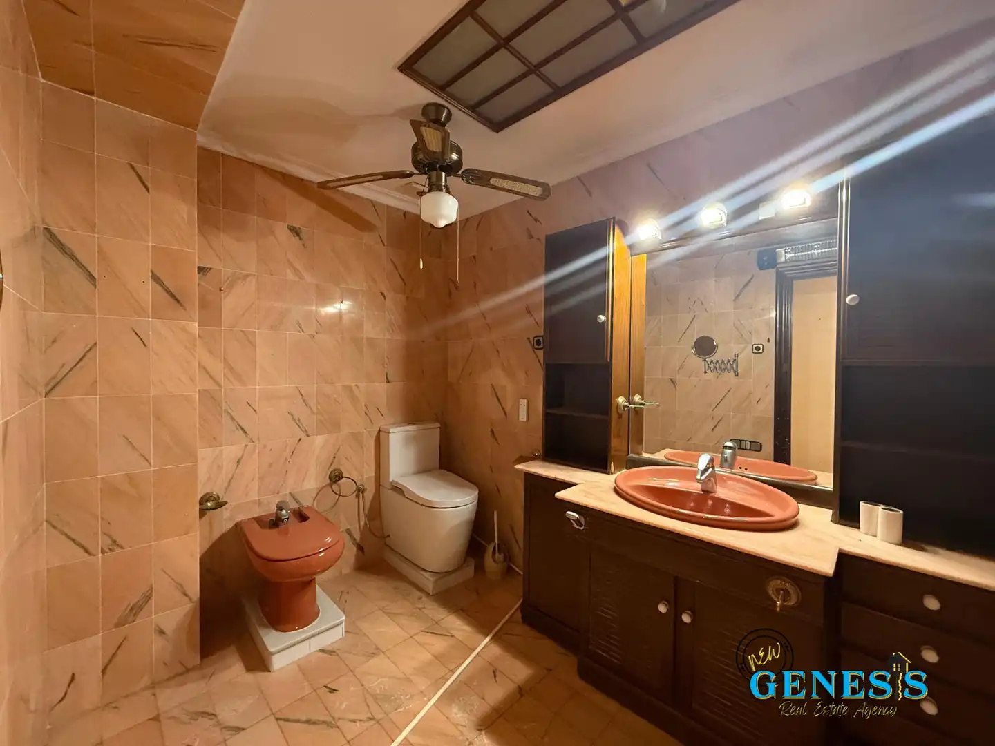 Bany de Apartament en venda en Torrevieja amb Parquet i Moblat