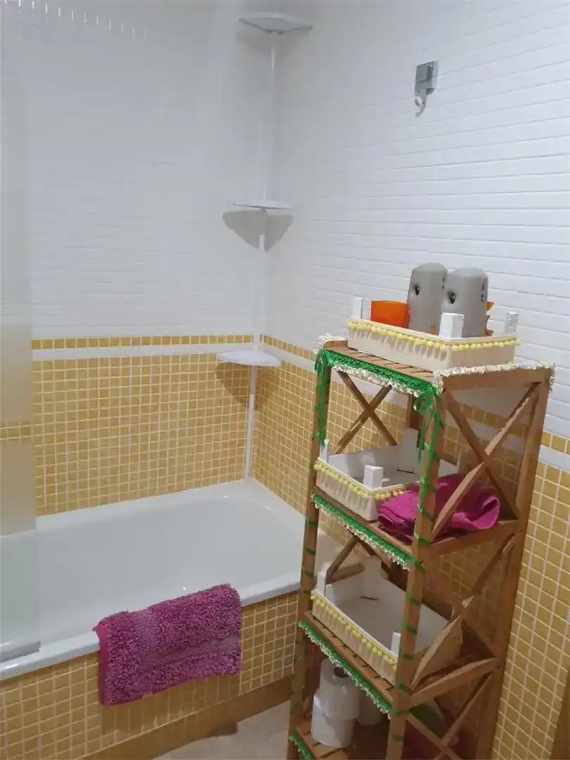 Bathroom of Flat for rent in Vera  with Air Conditioner, Private garden and Furnished