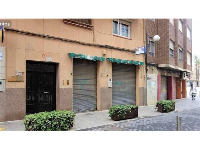 Local comercial en Alquiler en Cervantes, 4 en Centro - Casco antiguo