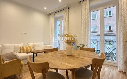 Dining room of Flat for sale in  Madrid Capital  with Heating, Terrace and Alarm