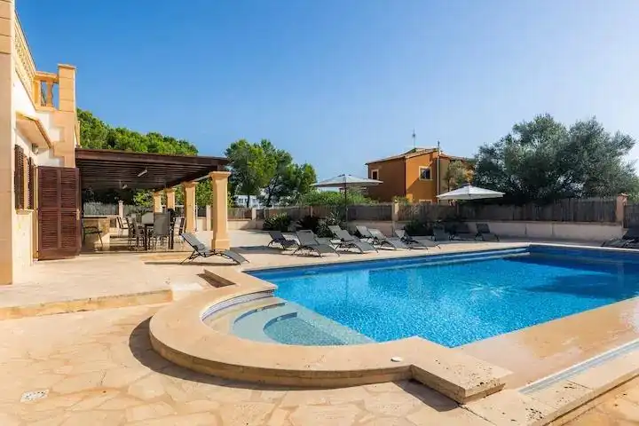 Piscina de Casa adosada en venda en Manacor amb Aire condicionat, Calefacció i Jardí privat