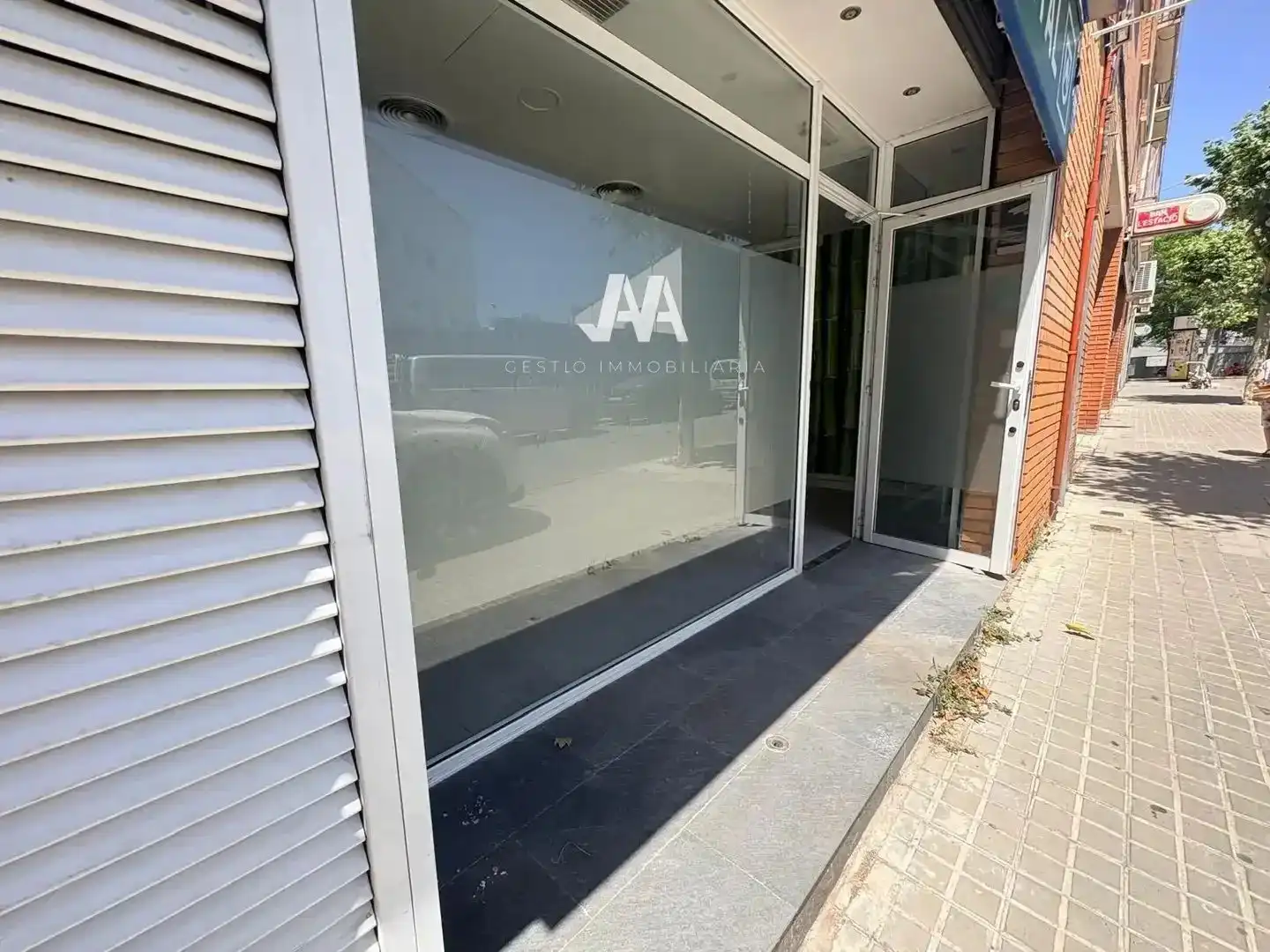 Locale commerciale in vendita a Vilanova del Camí, imagen 13