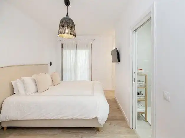 Dormitori de Planta baixa en venda en Torremolinos amb Aire condicionat, Calefacció i Jardí privat