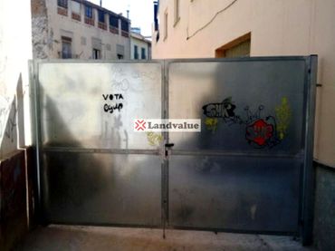 Lands and plots for sale in calle del Calvari 18,20,22