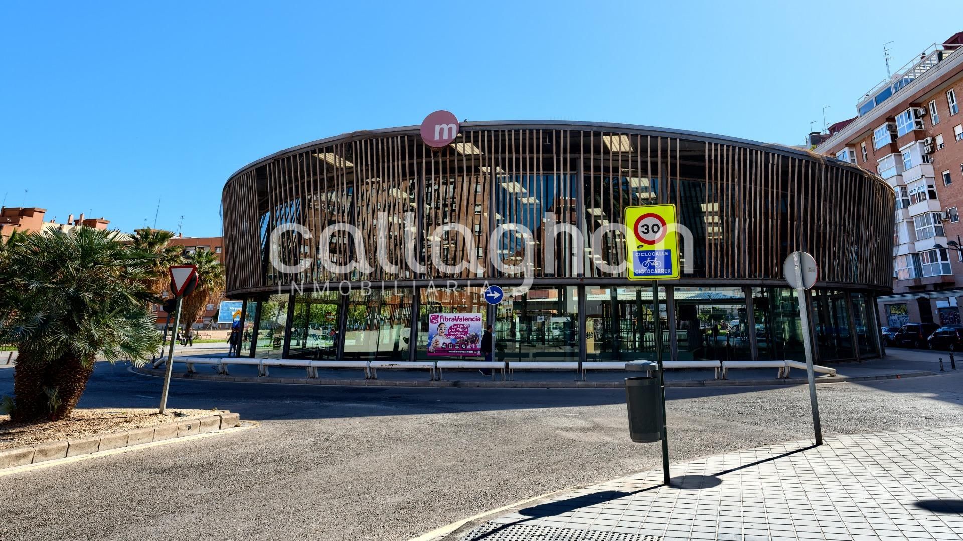 Exterior view of Premises for sale in  Valencia Capital