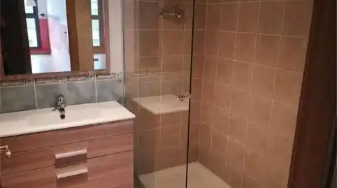 Baño de Piso de alquiler en Bonrepòs i Mirambell con Trastero y Horno