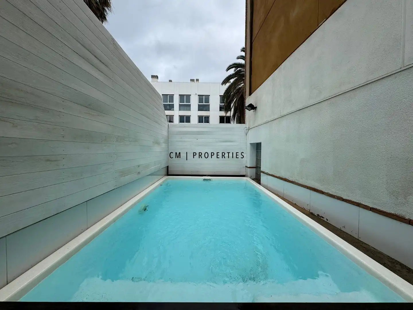 Piscina de Casa adosada en venda en Valencia amb Aire condicionat, Terrassa i Traster