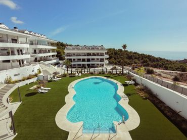 Apartment with pool for sale in Santangelo