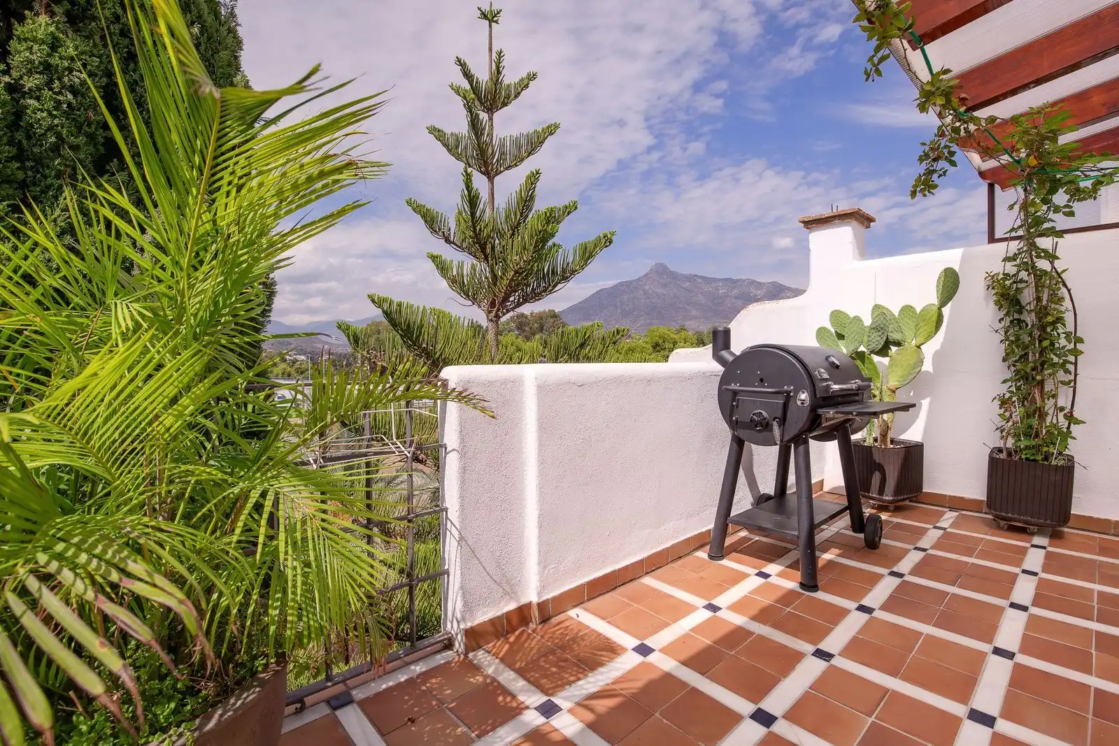 Garten von Maisonette zum Verkauf in Marbella mit Klimaanlage, Terrasse und Abstellraum