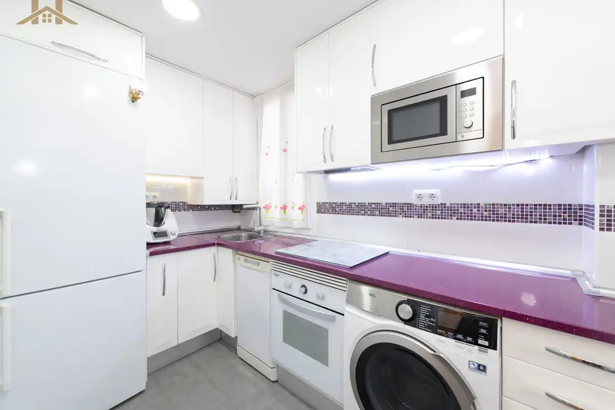 Cuina de Pis en venda en Madrid amb Aire condicionat, Calefacció i Terrassa