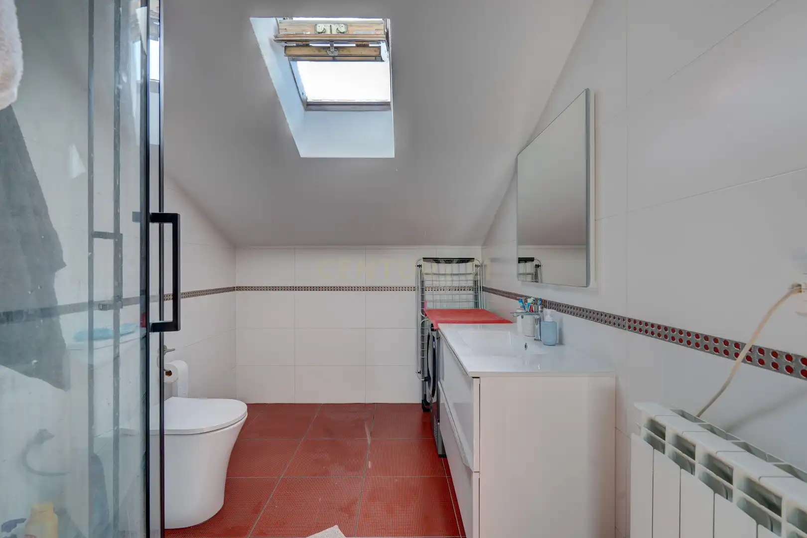 Baño de Casa o chalet en venta en Irun  con Jardín privado