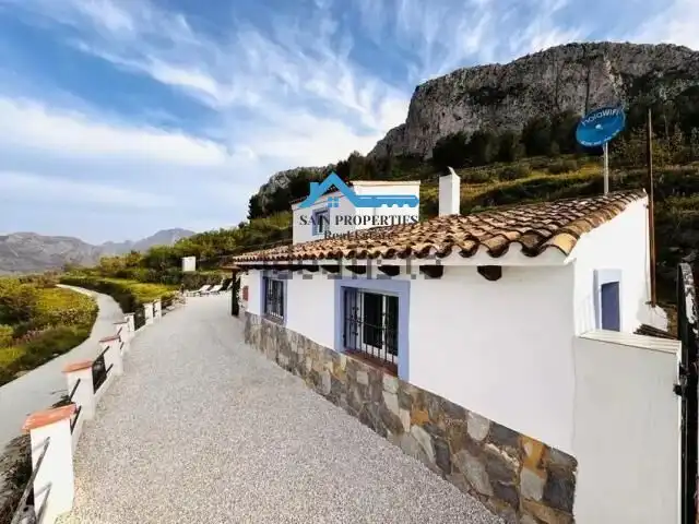 Detached house with terrace for sale in Tàrbena, imagen 2