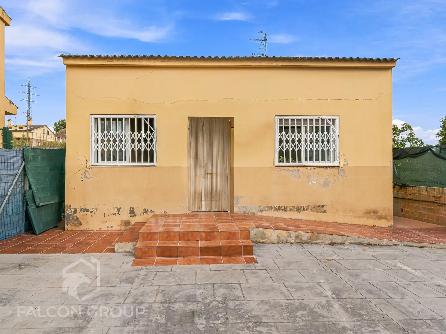 Vista exterior de Finca rústica en venta en Vilanova i la Geltrú con Aire acondicionado, Calefacción y Jardín privado