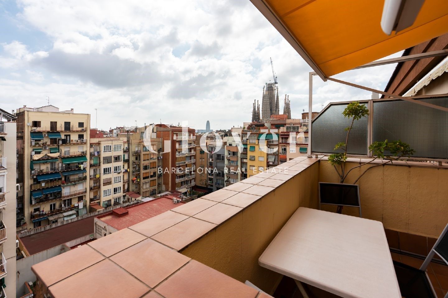 Terrassa de Àtic de lloguer en  Barcelona Capital amb Aire condicionat, Calefacció i Terrassa