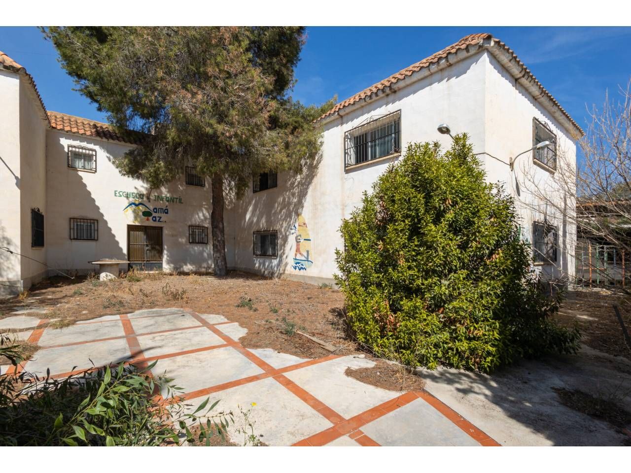 Exterior view of House or chalet for sale in Manises  with Air Conditioner, Heating and Private garden