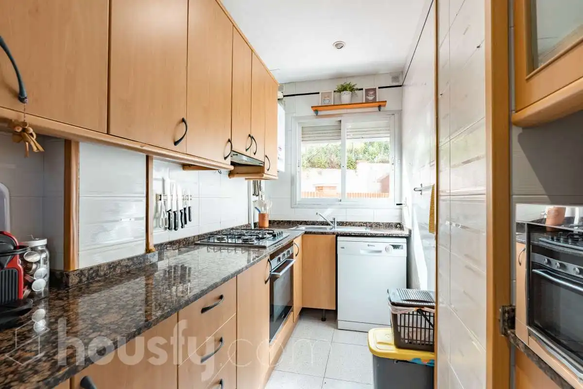 Piso en venta en CL BATISTA I ROCA, La Miranda - Can Candeler