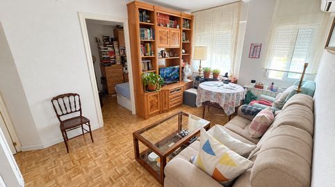 GLOBALPISO TETUÁN VENDE EN EXCLUSIVA fantástico piso a escasos metros de c Ofelia Nieto.Este acogedor piso se encuentra en una pri, imatge 2