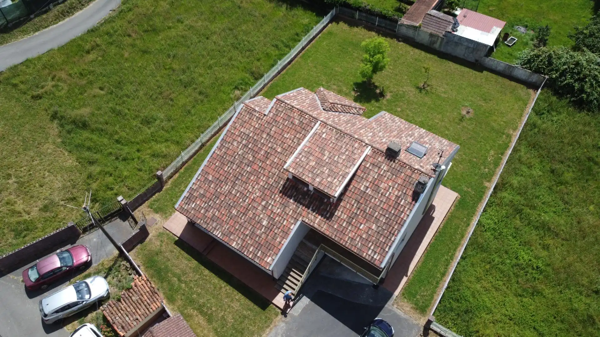 Vista exterior de Casa o xalet en venda en Bimenes amb Calefacció, Jardí privat i Terrassa