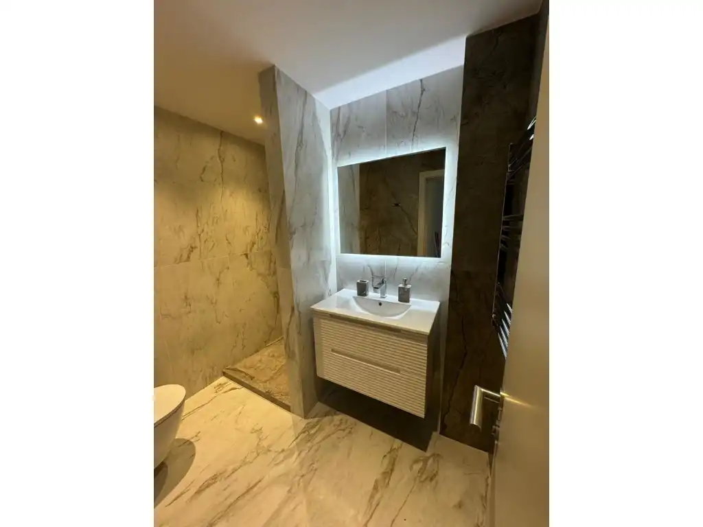 Bathroom of Apartments for sale in Calvià  with Air Conditioner, Terrace and Balcony