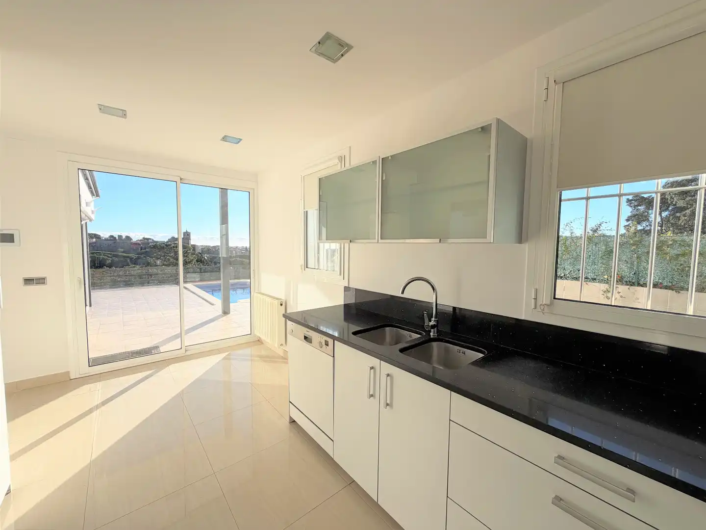 Chalet con piscina en venta en Carrer del Ripollès, imagen 7