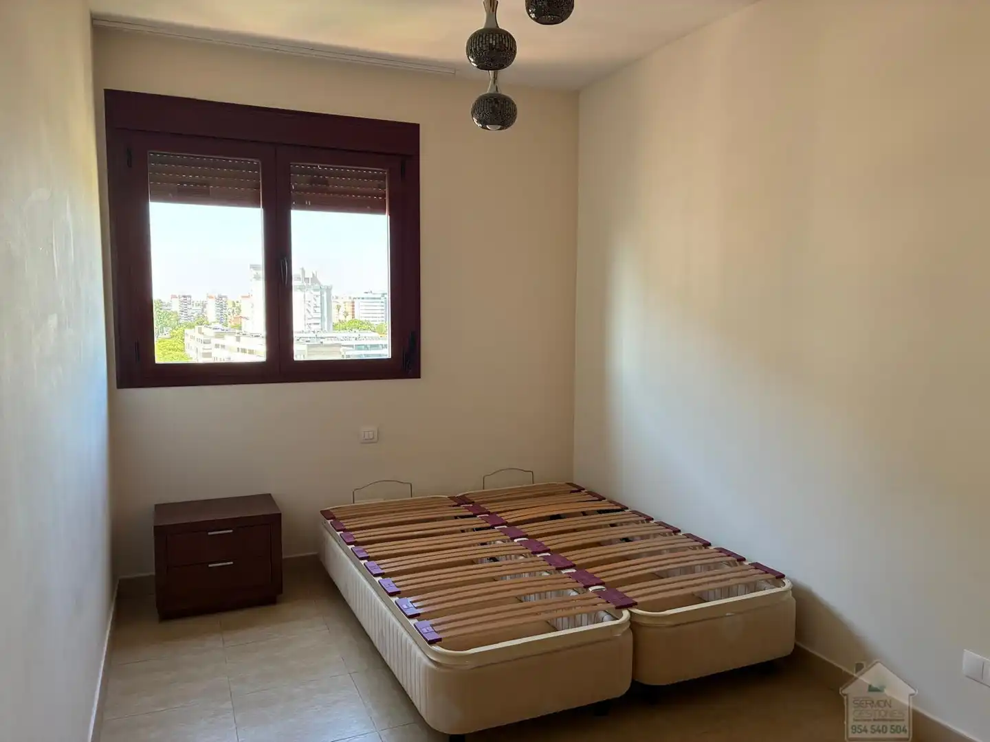 Habitación de Piso en venta en Sevilla con Aire acondicionado, Calefacción y Trastero