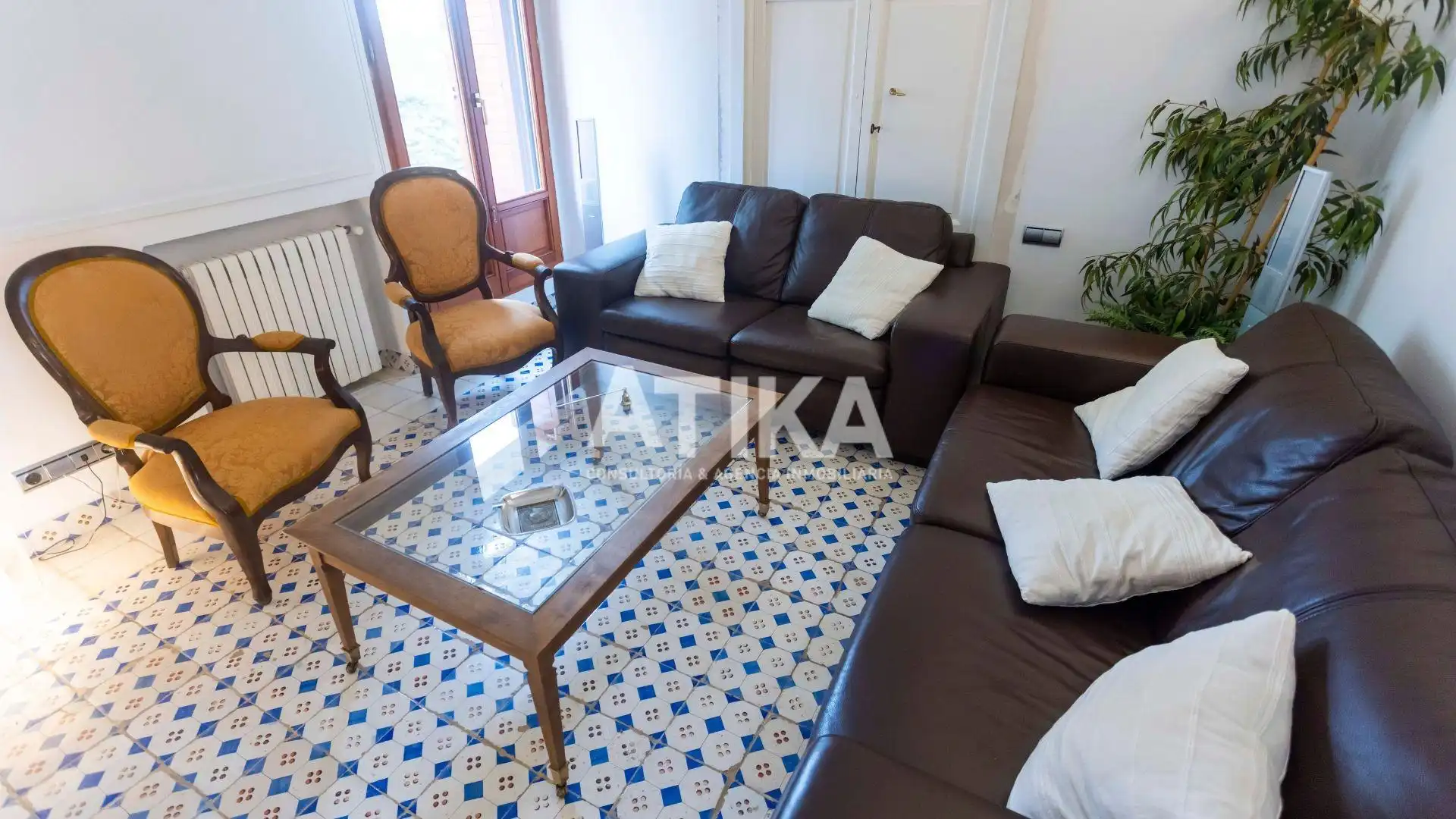 Wohnzimmer von Country house zum Verkauf in Fontanars dels Alforins mit Klimaanlage, Heizung und Privatgarten
