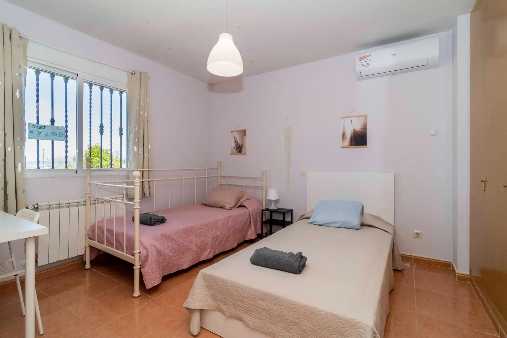 Habitación de Casa o chalet en venta en Méntrida con Aire acondicionado, Calefacción y Jardín privado