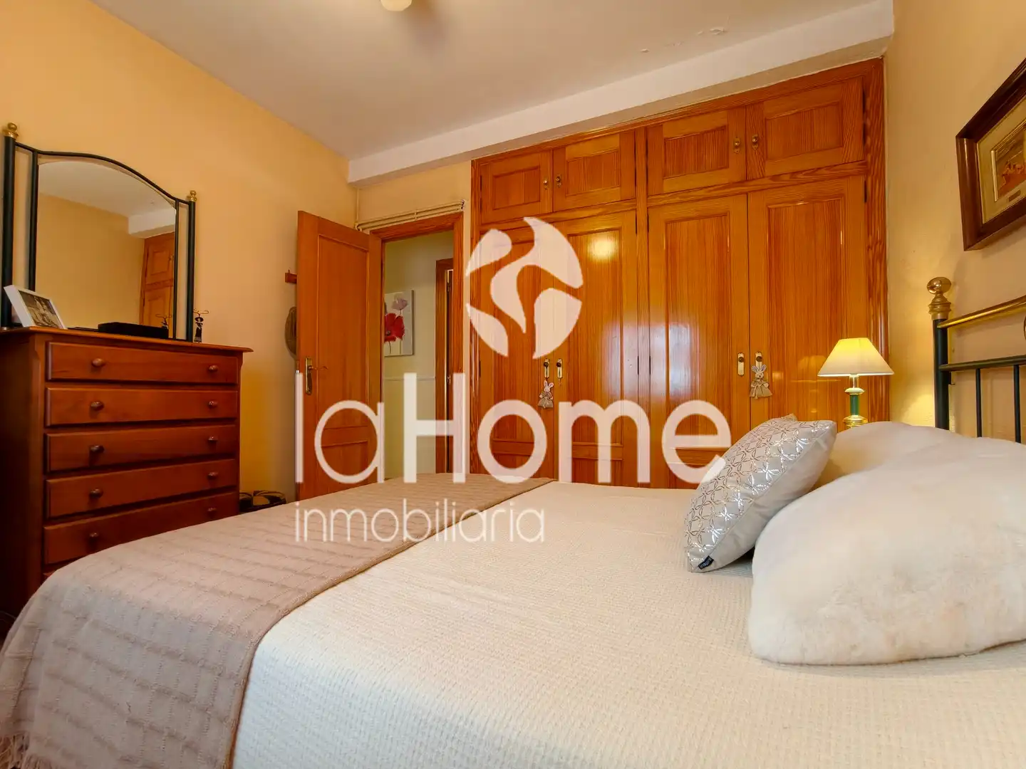 Habitación de Casa o chalet en venta en L'Eliana con Aire acondicionado, Calefacción y Jardín privado