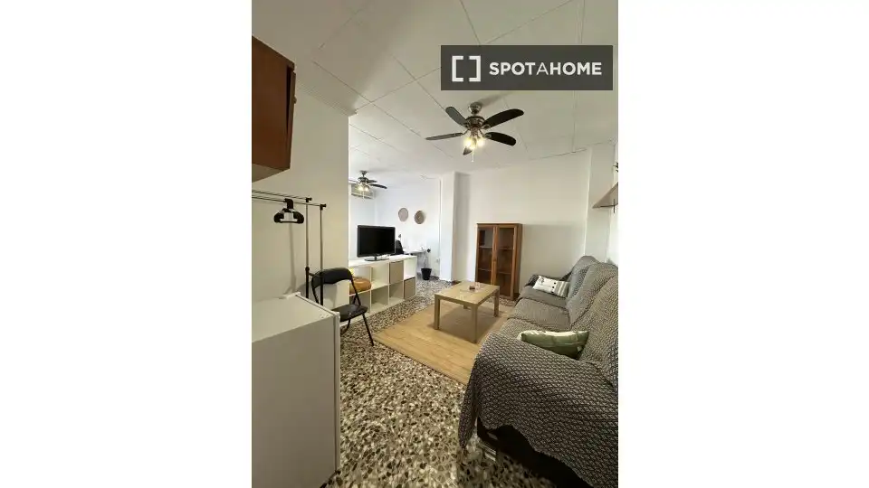 Exterior view of Flat for rent in Murcia  with Air Conditioner, Heating and Furnished
