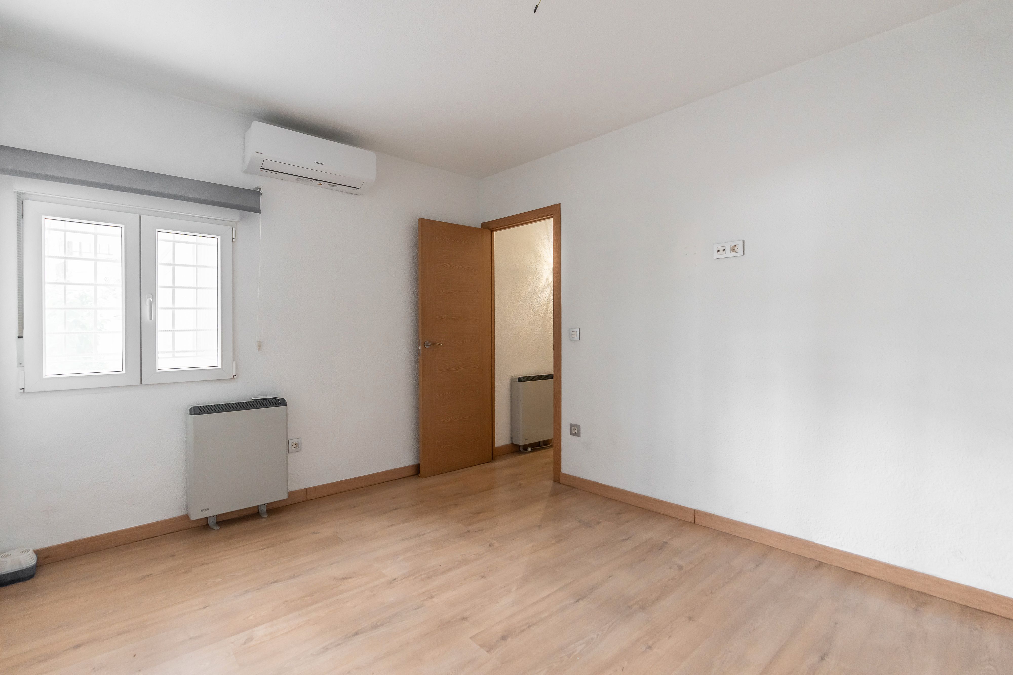 Bedroom of Flat for sale in  Madrid Capital  with Heating and Terrace