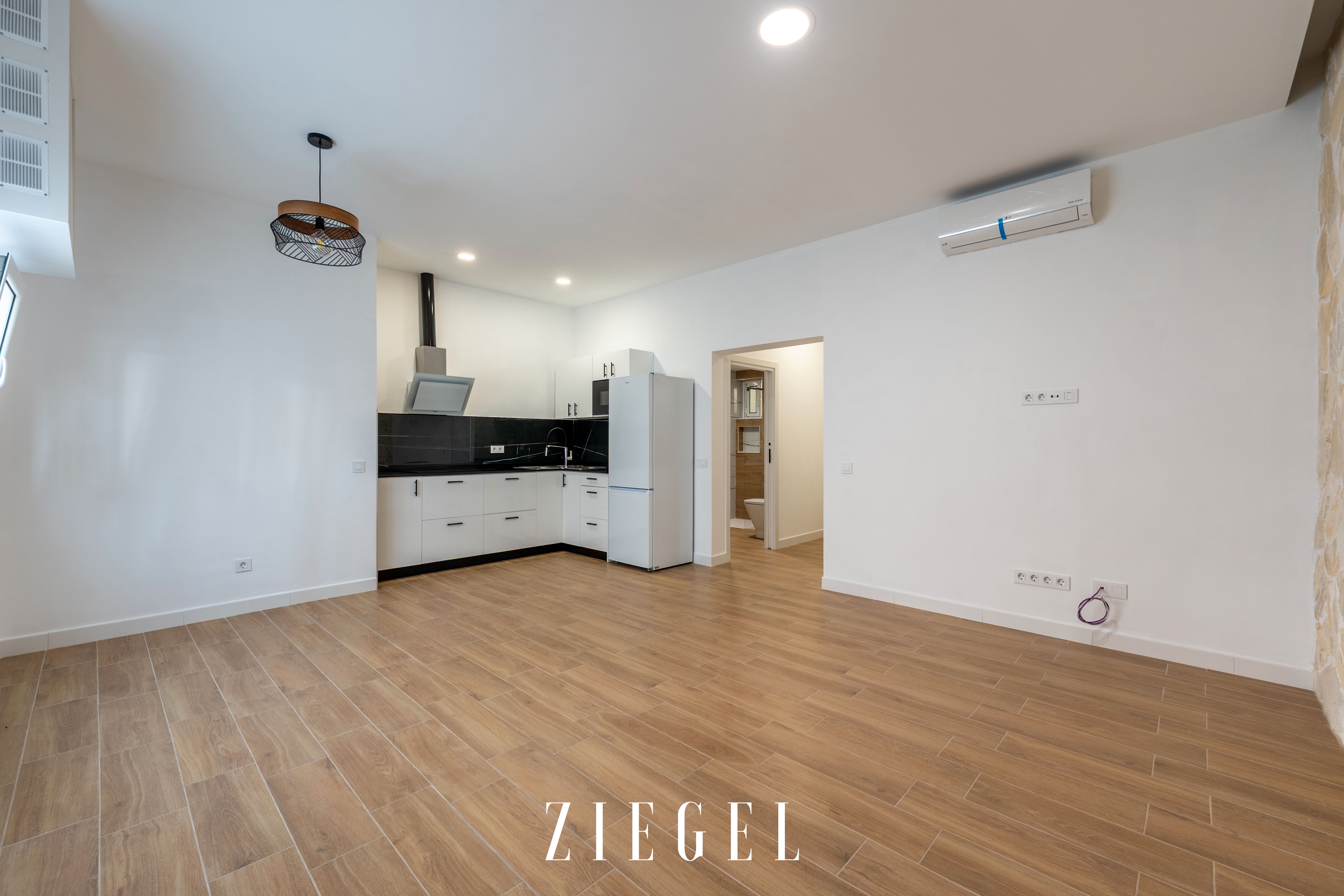 Kitchen of Flat for sale in Las Palmas de Gran Canaria  with Air Conditioner