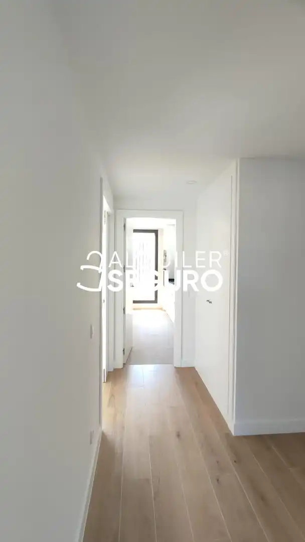 Flat for rent in Tres Cantos  with Air Conditioner, Heating and Terrace