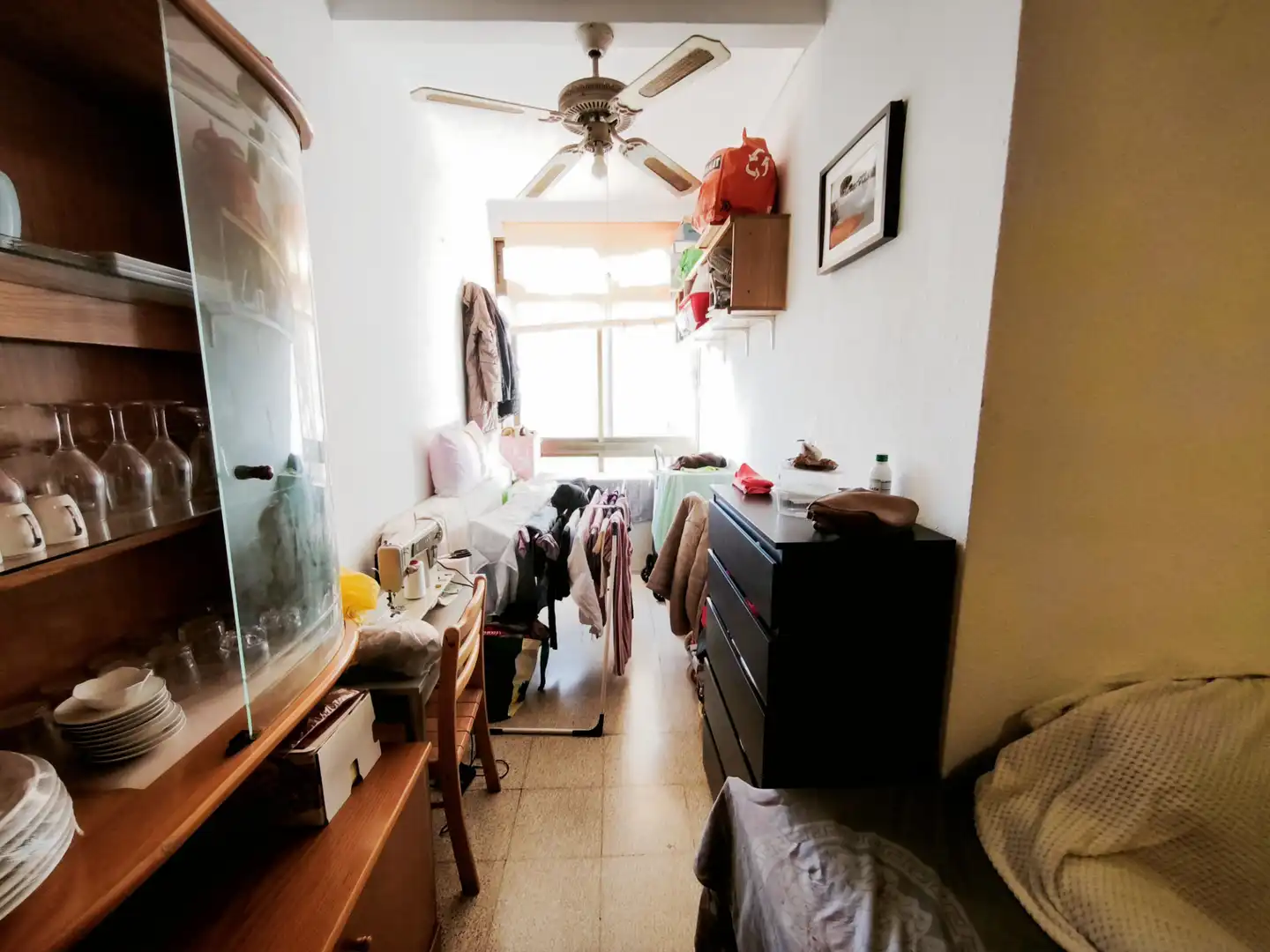 Dormitori de Apartament en venda en Barcelona amb Forn i Balcó