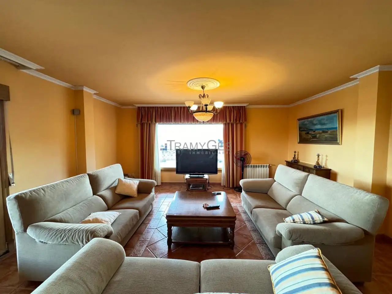 Sala de estar de Casa o chalet en venta en Vilagarcía de Arousa con Calefacción, Jardín privado y Terraza