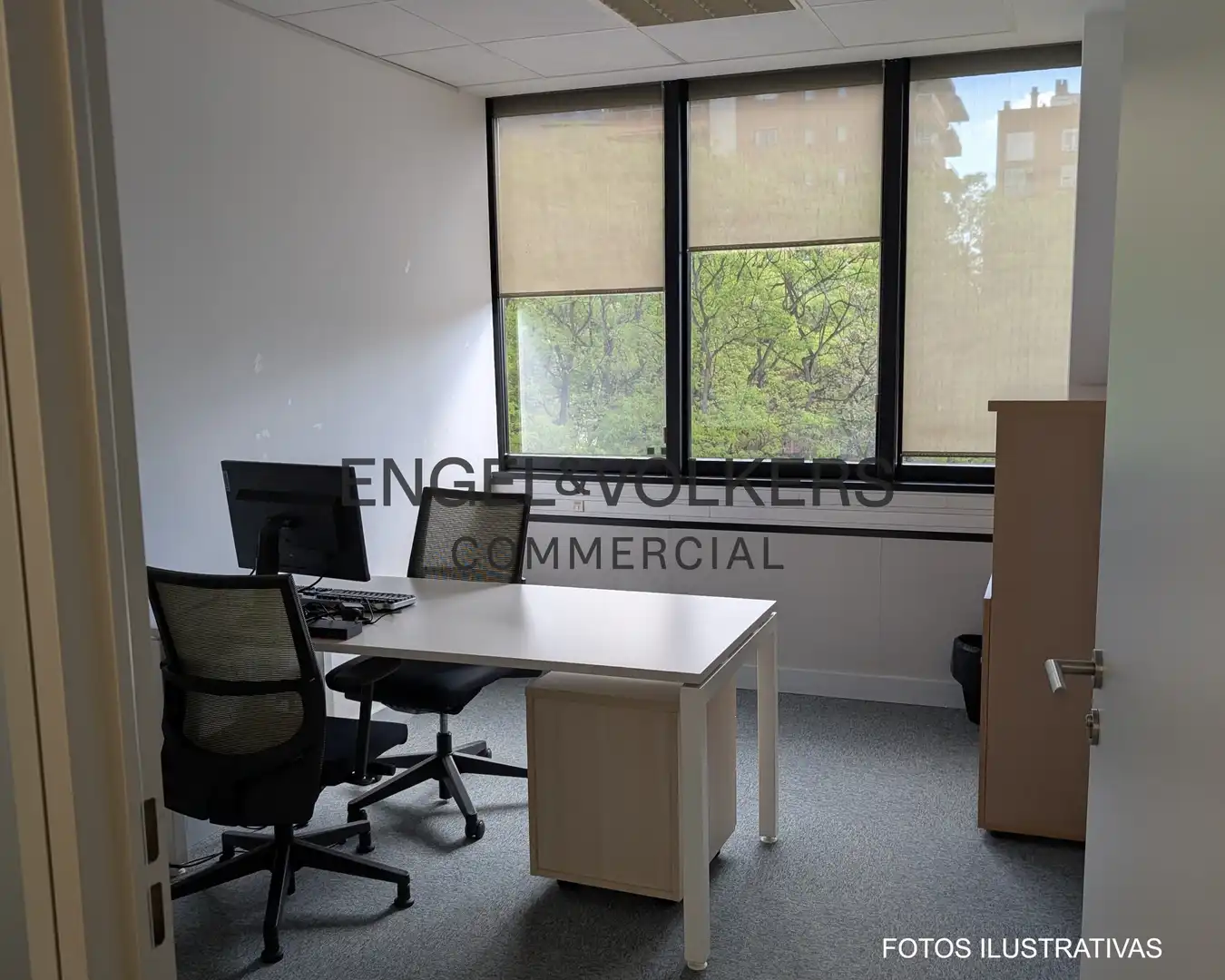 Office for rent in Barcelona  with Air Conditioner