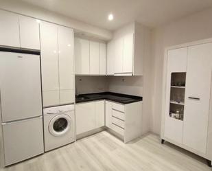 Cuina de Pis de lloguer en  Granada Capital amb Aire condicionat, Calefacció i Terrassa
