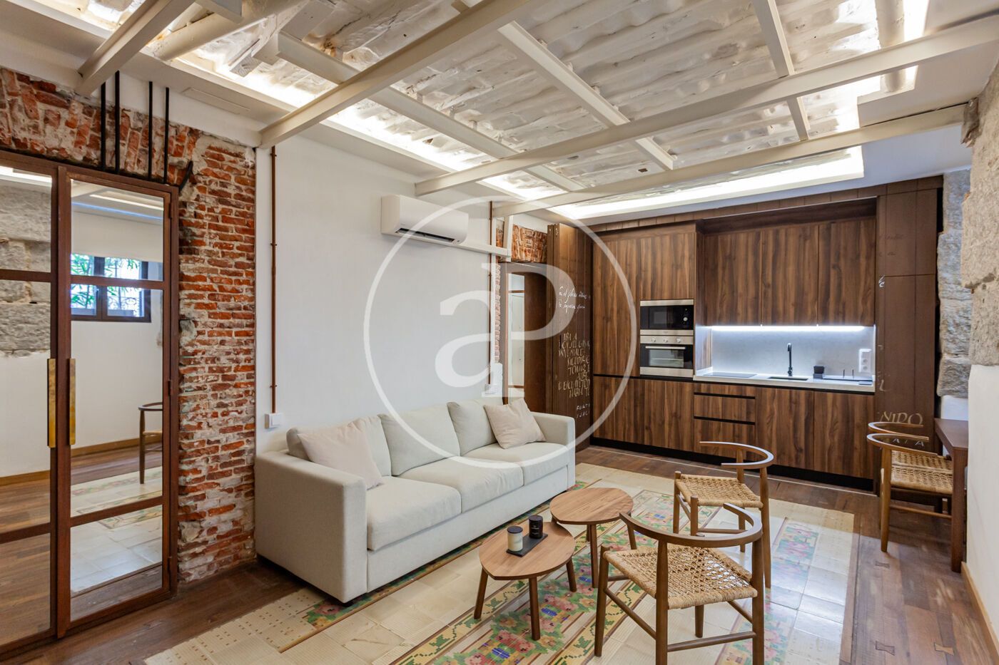 Living room of Flat for sale in  Madrid Capital  with Air Conditioner, Heating and Furnished