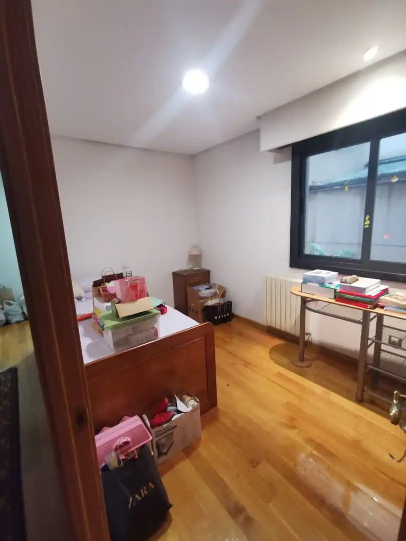 Piso en venta en Ourense Capital  con Calefacción, Parquet y Amueblado