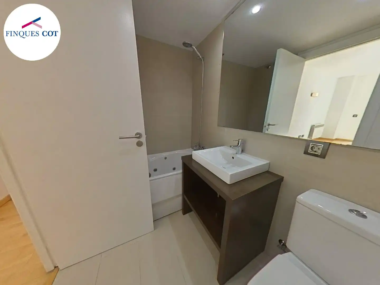 Bathroom of Flat for sale in Granollers  with Heating, Parquet flooring and Terrace