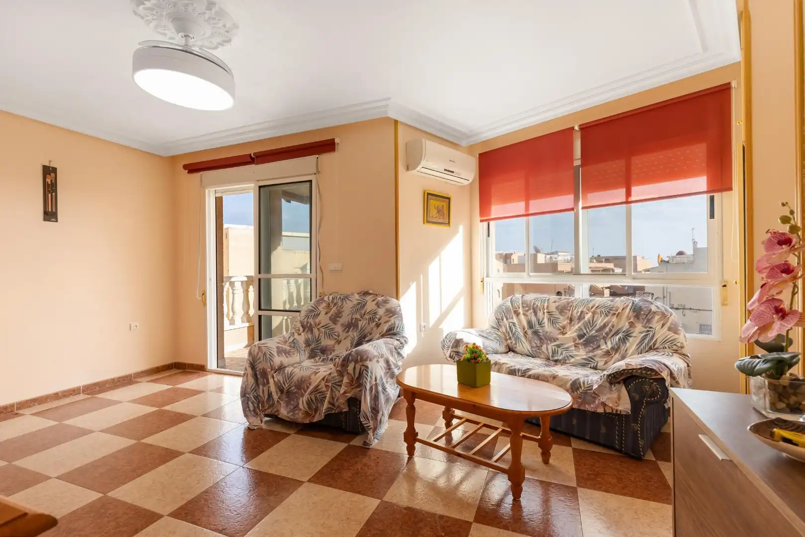 Apartament amb terrassa en venda a La Mata, imagen 3