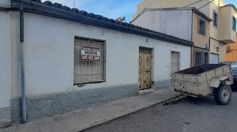 SE VENDE CASA EN LA ZONA DEL BARRIO SAN PEDRO