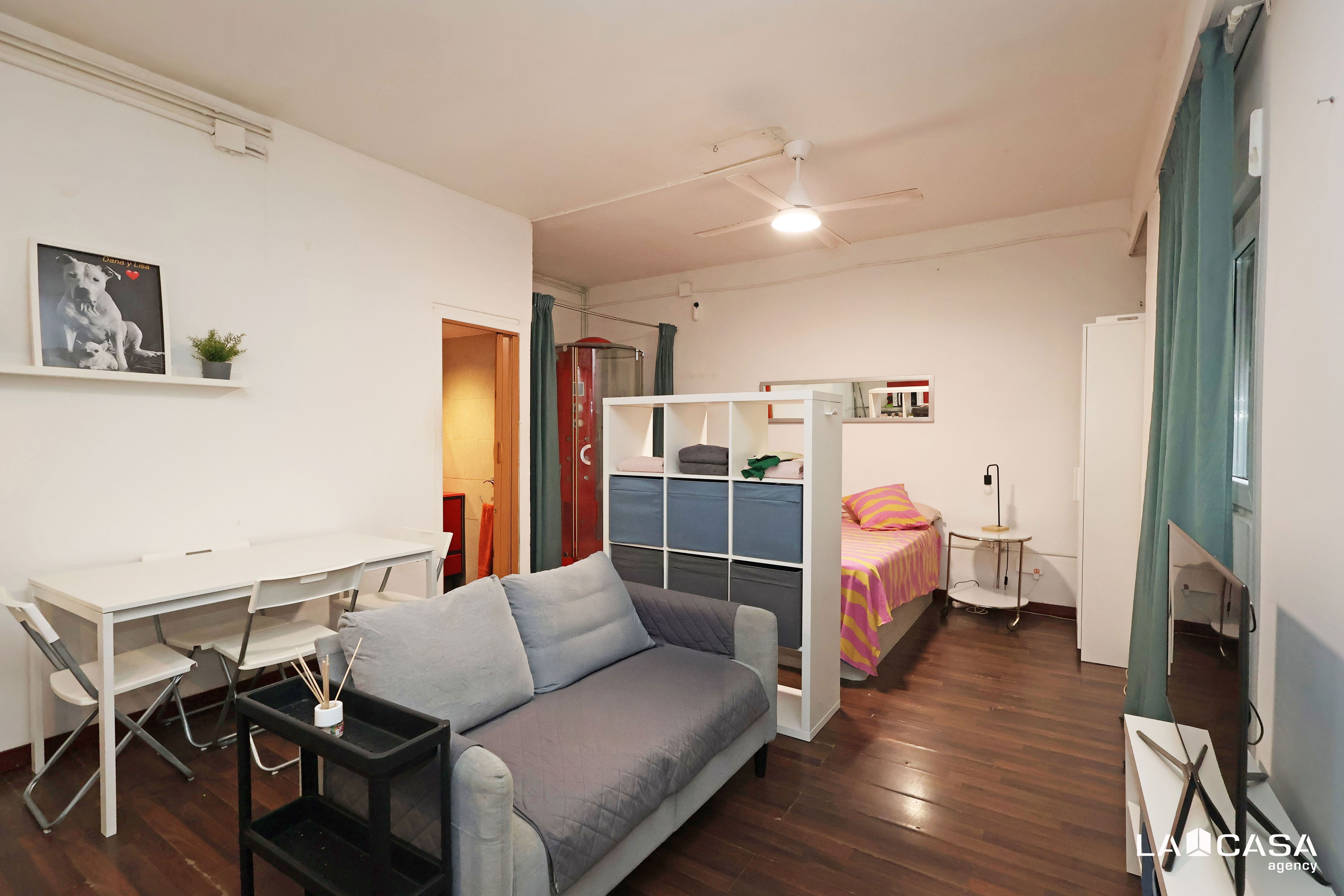 Bedroom of Premises for sale in L'Hospitalet de Llobregat