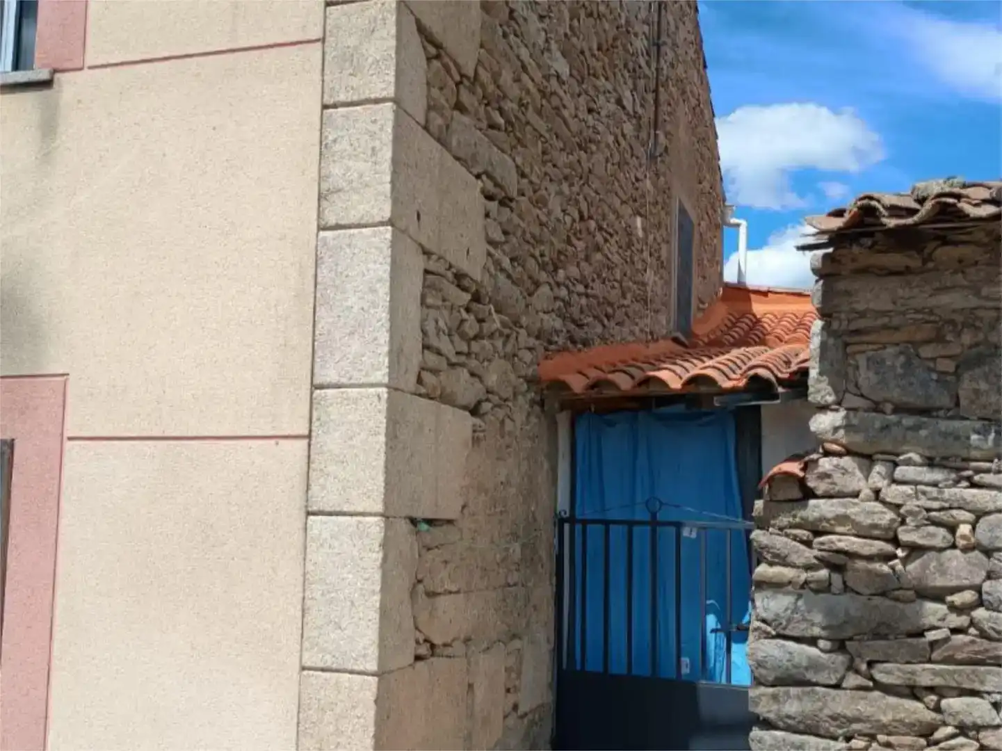 Exterior view of Flat for sale in Peralejos de Arriba  with Private garden, Storage room and Furnished
