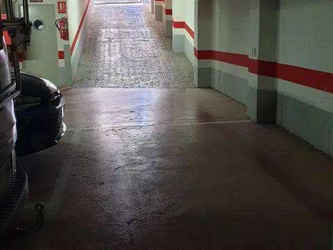 Garaje en Venta en Avenida Juan Sanchis Candela, 7 en Garbinet - Parque de las Avenidas