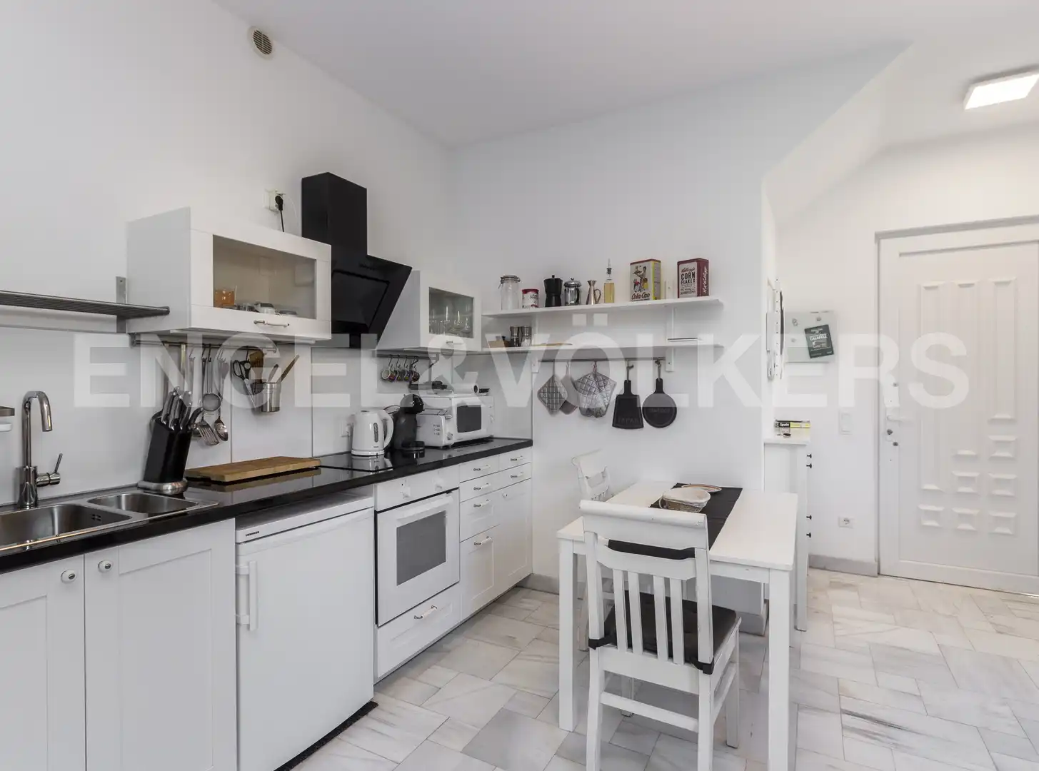Cuina de Casa o xalet en venda en Calafell amb Aire condicionat, Calefacció i Jardí privat